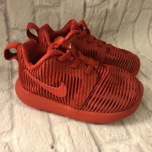 Nike Size 4 Red Roshe One Flight Weight